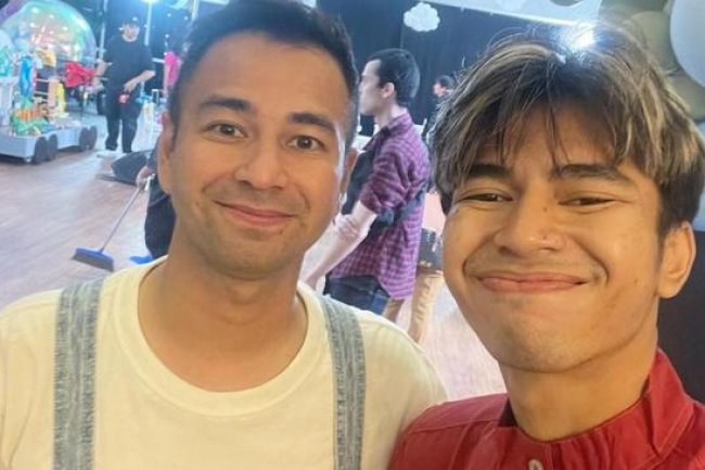 Punya Wajah "Kembaran" Artis, 5 Orang Biasa Kini Raih Kesuksesan Usai Viral