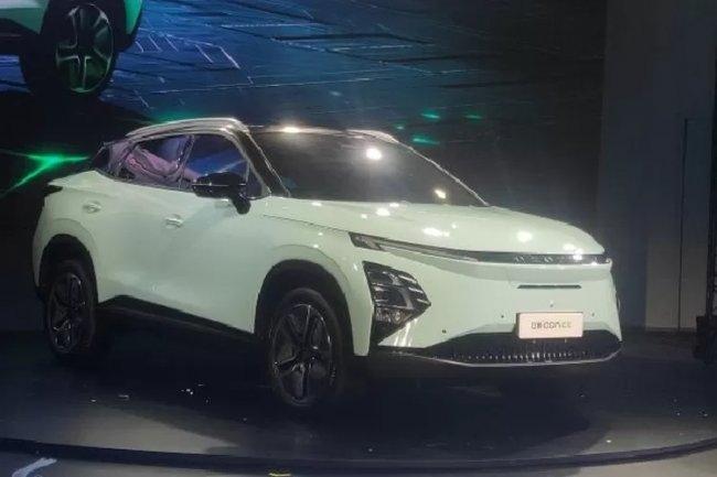 Chery Omoda E5 Pakai Baterai LFP Dibanderol 400 Jutaan