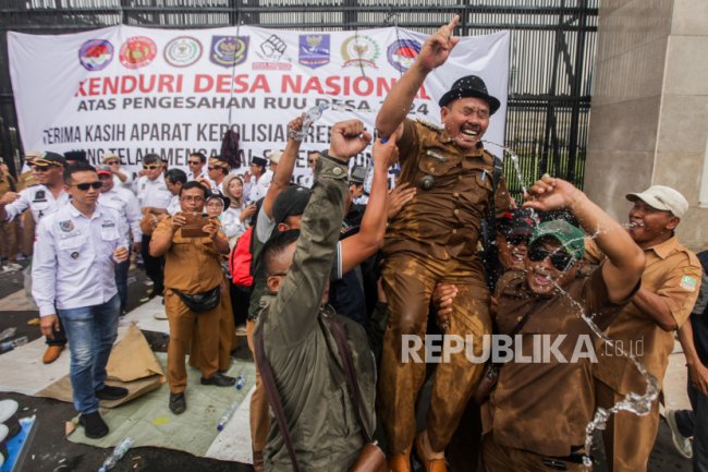 DPR Sepakati Revisi UU Desa: Masa Jabatan Kades 8 Tahun, Maksimal 2 Periode