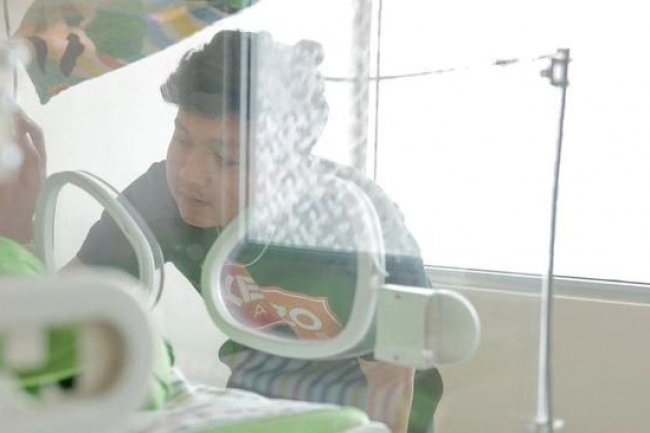 Istri Denny Cak Nan Melahirkan Lebih Cepat, Kini Sang Putri Dirawat di NICU