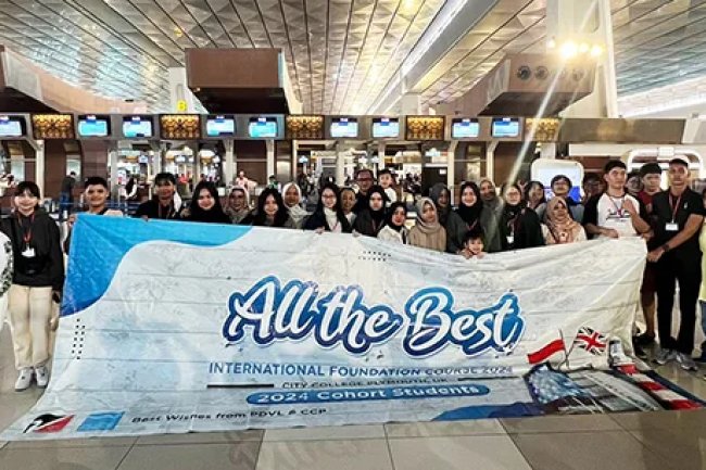 Siswa SMA Islam Sabilillah Malang Go Internasional, Hebat, Perluas Wawasan DiĀ  City College, Plymouth UK