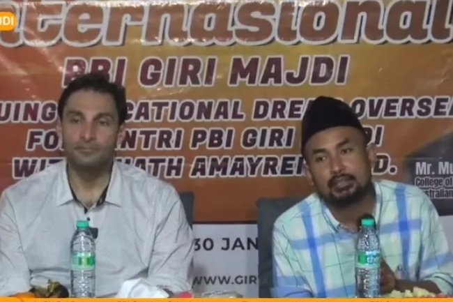 Bersama Dosen dari Australia, PBI Giri Majdi Jombang Gelar Halaqah Internasional