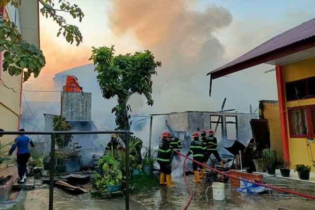 SDN 37 Pengambiran, Hangus Terbakar