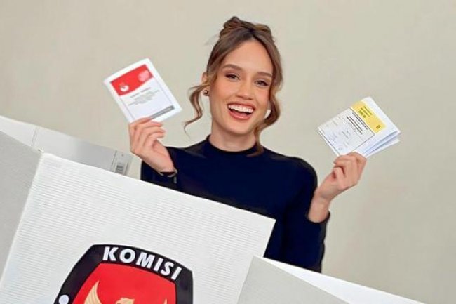 6 Potret Artis Ikut Pemilu dan Nyoblos Duluan di Luar Negeri, Cinta Laura hingga Acha Septriasa
