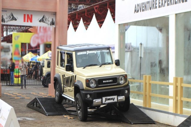 Jajal Kemudi Suzuki Jimny 5-Door di IIMS 2024