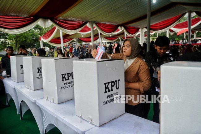 Peristiwa Sepekan, TPS Salah Konversi Formulir C Hasil Hingga Perpres Bawaslu