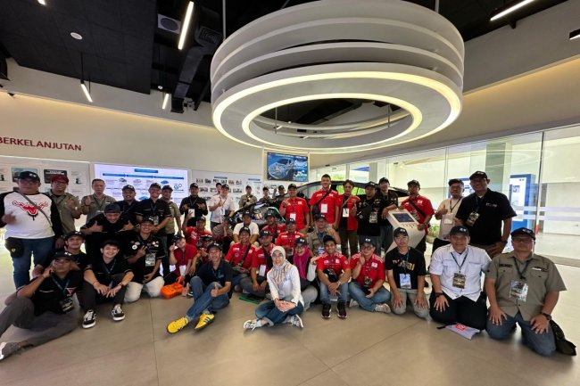 Komunitas AXIC menambah wawasan tentang kendaraan elektrifikasi