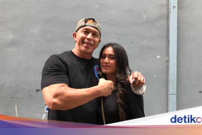 Sudah Menikah Selama 5 Tahun, Bang Tigor Menanti Momongan