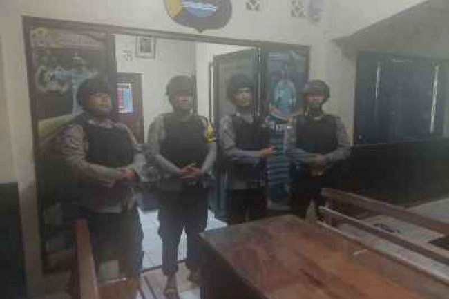 Piket Polsek Cipanas Polres Lebak Giat Sispam Mako