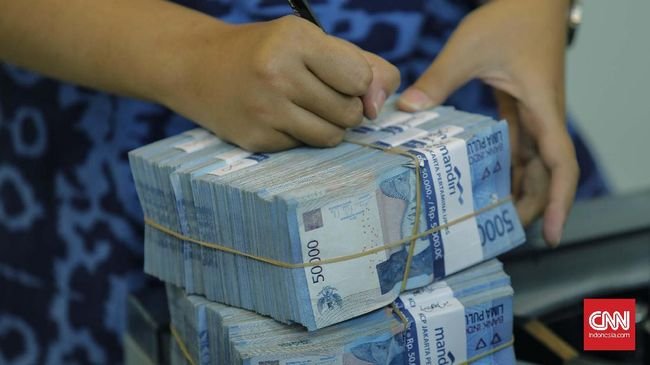 Tabungan Orang Kaya di Atas Rp5 M Melandai, Alarm Bahaya Ekonomi RI?