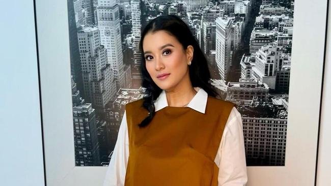 4 Rahasia Cantik dan Awet Muda Marcella Zalianty di Usia 43 Tahun, Kamu Bisa Ikut Terapkan!