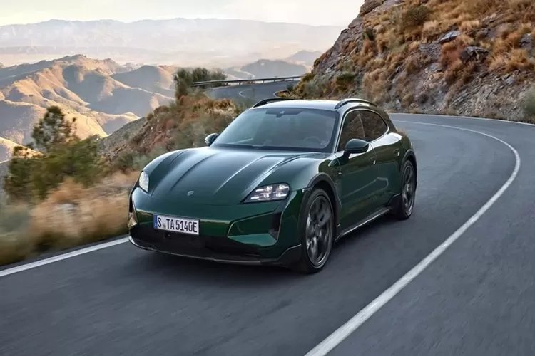 Guncang Dunia Otomotif: Porsche Taycan Turbo S Melejitkan Standar Performa Mobil Listrik karena Hal Canggih Ini