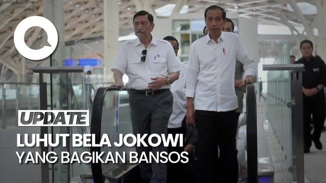 Luhut Bilang Ngapain Ribut soal Jokowi Rajin Bagikan Bansos