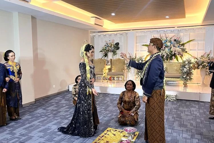 Asmara Loka Wedding Showcase, Paduan Pernikahan Tradisional Jawa dan Internasional di Front One Gosyen Salatiga