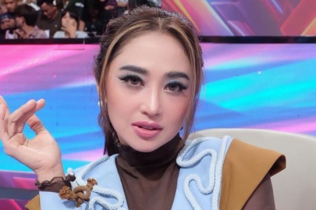 Klarifikasi Kocak Dewi Perssik Soal Tren Namun Aku Punya Saipul di TikTok