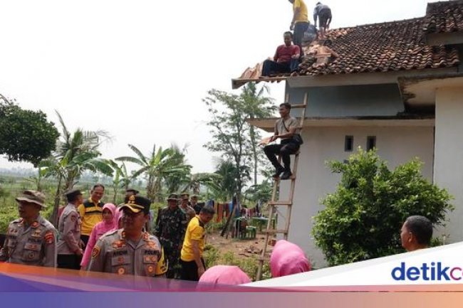 80 Rumah Warga di Lampung Tengah Diterjang Puting Beliung