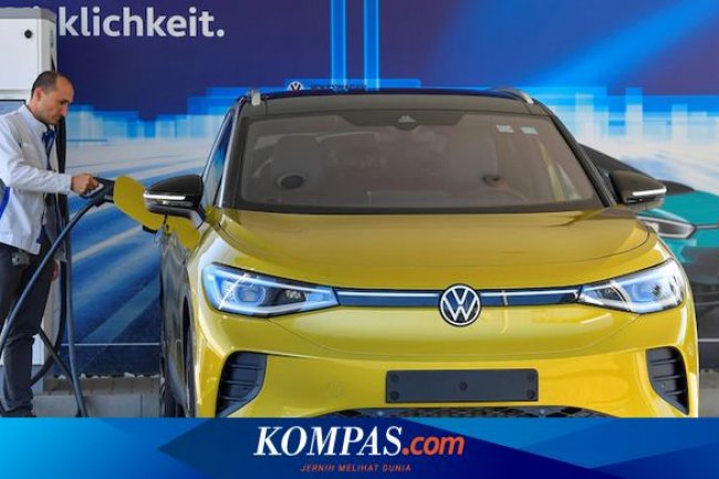 Tantangan Industri Otomotif, Penjualan Anjlok hingga Ancaman PHK