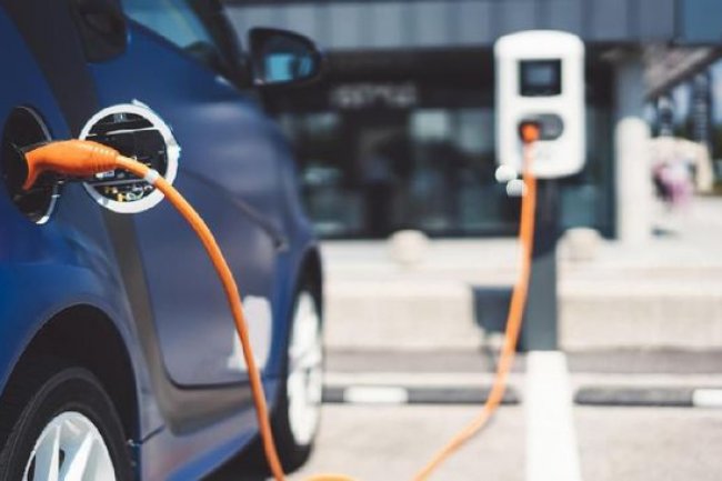 Mobil Listrik Dinilai Bukan Satu-satunya Menuju Dekarbonisasi
