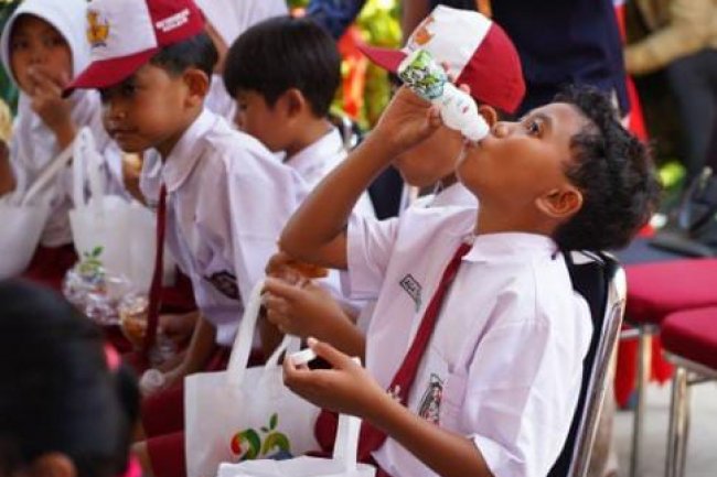 Begini Cara Pj Wali Kota Batu Merespons Peristiwa Buang-buang Susu Segar di Beberapa Daerah