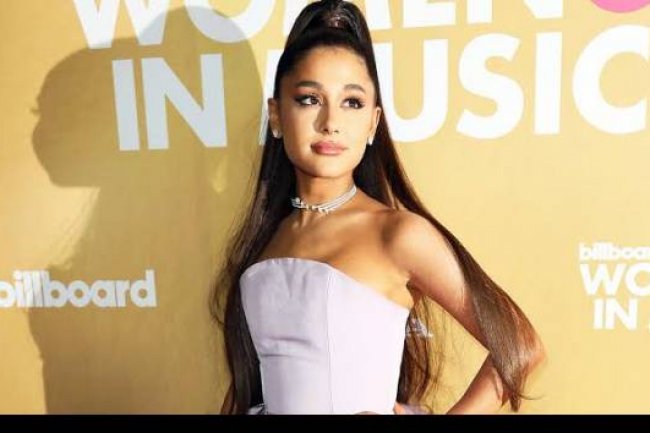 Sinopsis Film Wicked yang Dibintangi Ariana Grande