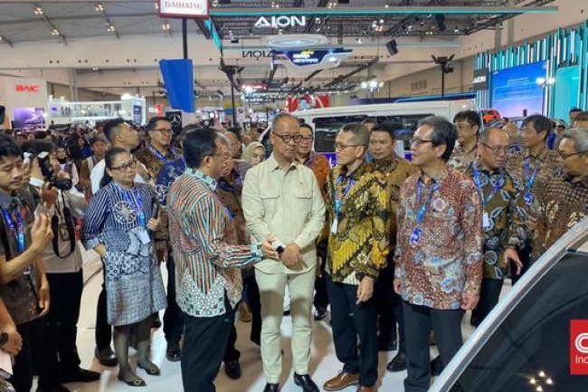 Pasar Lesu, Pemerintah Siapkan Stimulus Sektor Otomotif