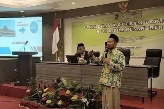 Dosen FTIK USM Berikan Materi Urgensi Media dan Teknologi Informasi Bagi Takmir Masjid