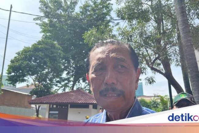 Luhut Sebut PPN Naik Jadi 12% Bakal Diundur!