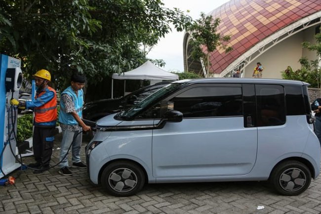 Beralih ke Mobil Listrik Bisa Menghemat Rp650 Ribu per Pekan