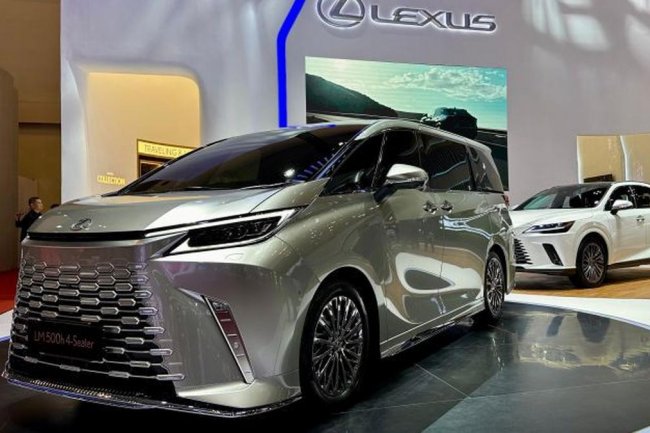 Kenaikan PPN 12 Persen Tak Berpengaruh di Segmen Mobil Mewah, tapi...