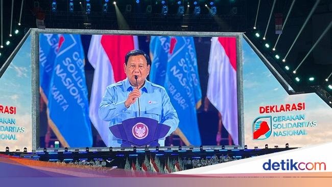 Prabowo Minta Pengusaha Sisihkan Untung buat Beri Seragam Sekolah Anak Tak Mampu