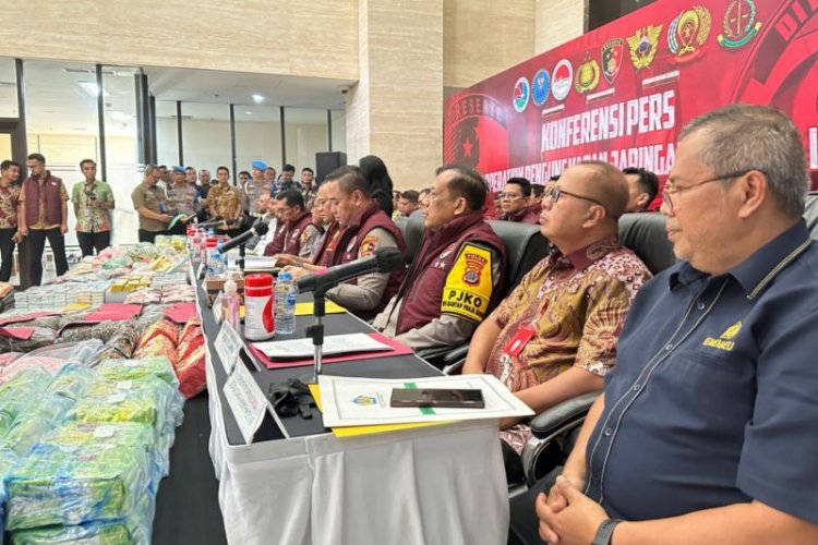 Kapolda Kalimantan Utara Hadiri Press Release Pengungkapan Jaringan Narkoba Internasional