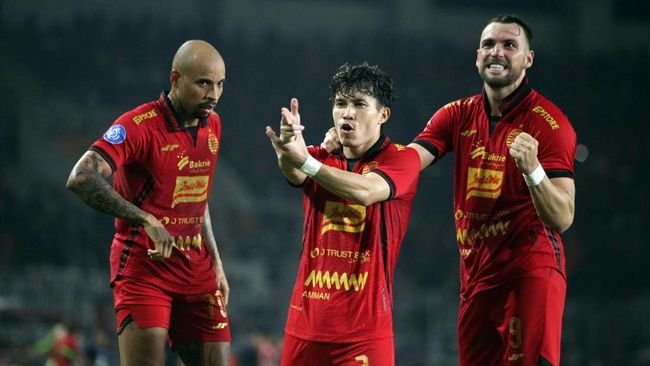 FOTO: Persija Mengamuk, Hajar Madura United 4-1