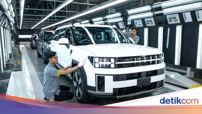 Penjualan Mobil di Indonesia Lesu: Merek Tambah Banyak, Pasar Makin Kecil Jadi Rebutan