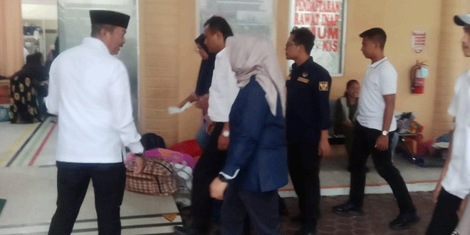 Dirujuk 3 Hari Setelah Kejadian, Peristiwa Keracunan Karyawan PT Gruty Disambangi Paslon ‘Sahata’