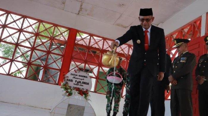 Pj Bupati Aceh Selatan dan Forkopimda Gelar Upacara & Ziarahi Makam Pahlawan Teuku Cut Ali di Kluet 