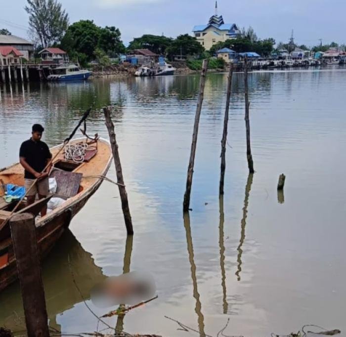 Warga Gampong Jawa Digegerkan Penemuan Mayat Pria di Krueng Aceh