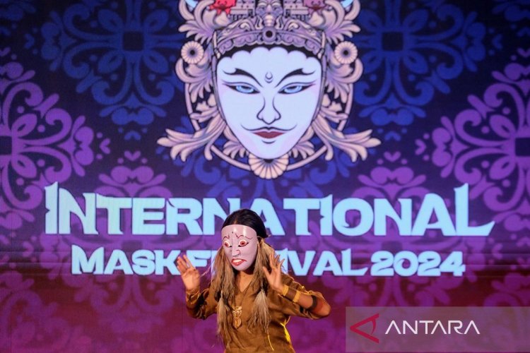 Festival Topeng Internasional 2024 di Solo