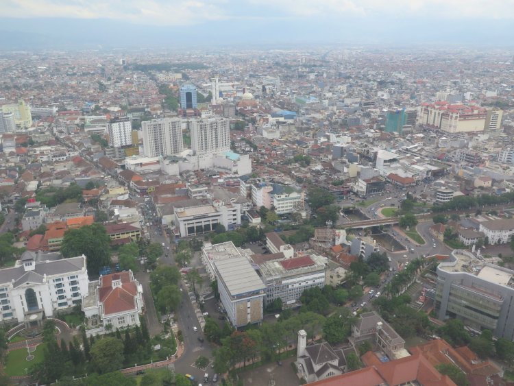 Kisah Rumah yang Jadi Saksi Peristiwa Kecalakaan Pesawat di Jalan Jamaika Bandung