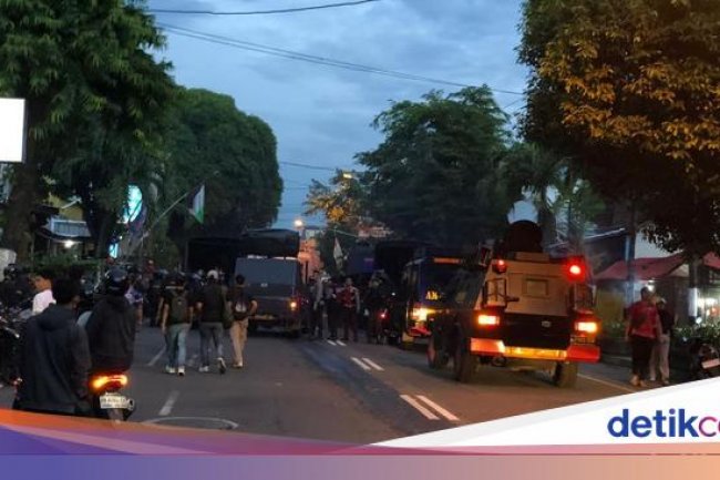 Warga Cerita Momen Mencekam Saat Ricuh Demo Kusumanegara Jojga