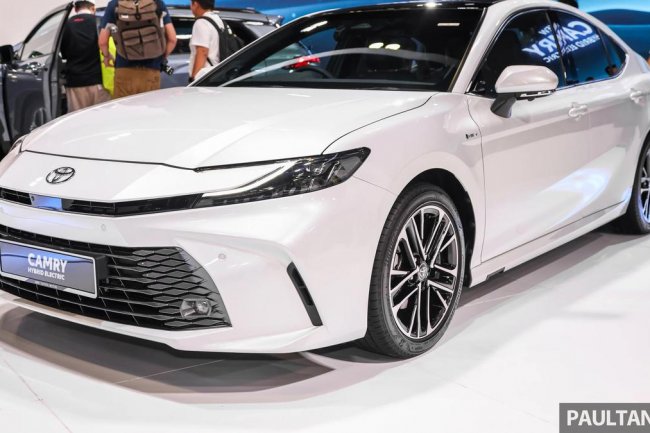 Toyota Camry Facelift Sapa Malaysia, Harga Mulai Rp 800 Jutaan
