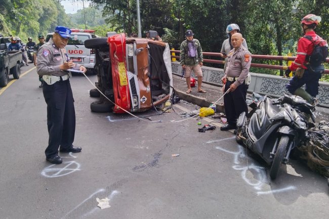 Kronologi Kecelakaan di Cadas Pangeran yang Libatkan Angkot dan 2 Motor