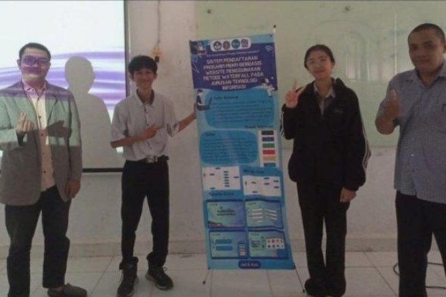 Mahasiswa Program Studi TI UBB Gelar Mata Kuliah Proyek Teknologi Informasi 1 Berbasis TBP