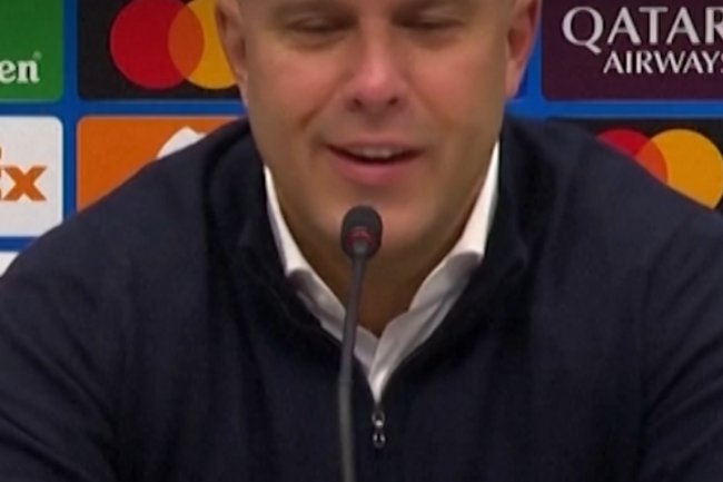 Video Ekspresi Tak Senang Slot dengan Performa Liverpool Meski Menang