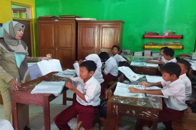 Peran Guru Tidak Dapat Digantikan dengan Hadirnya Teknologi yang Berkembang Pesat