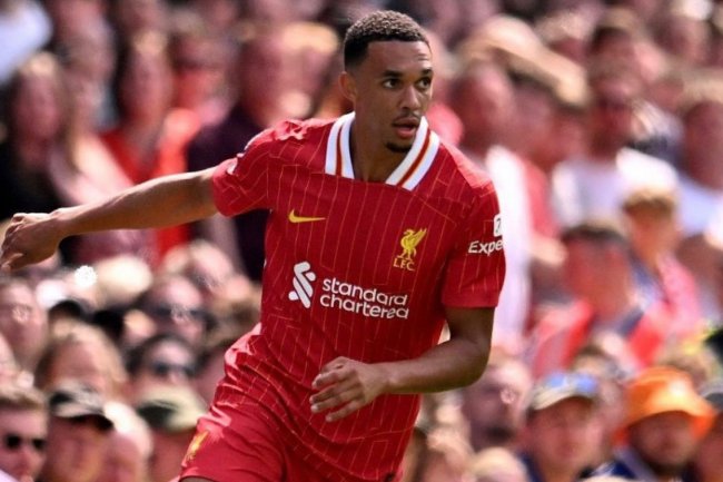 Keputusan Alexander-Arnold Kejutkan Liverpool, Mohamed Salah Striker Terlengkap di Liga Inggris