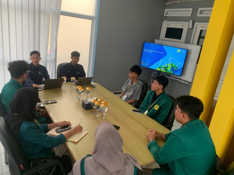 PLN Icon Plus Sumbagteng Sambut Mahasiswa Sistem Informasi Universitas Muhammadiyah Riau untuk Edukasi Teknologi Informasi dan Transformasi Digital