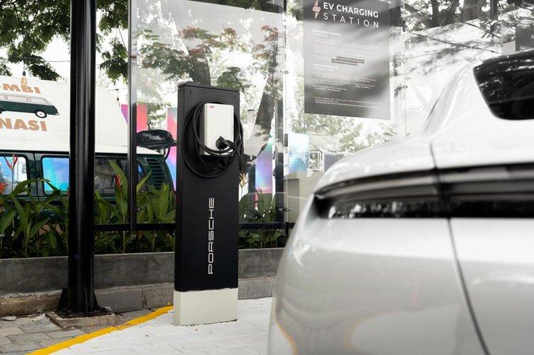 Porsche Perluas Jaringan Destination Charging ke Semarang