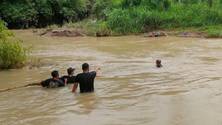 Hanyut Saat Mancing, Remaja Asal Ponorogo Tewas di Sungai Tugu Trenggalek