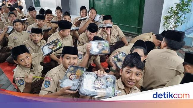 Istana Klaim Rp 10 Ribu Cukup Penuhi Satu Porsi Makan Bergizi Gratis