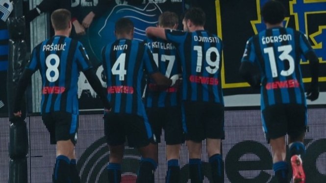 Lookman Jadi Penentu! Atalanta Tumbangkan AC Milan dan Kuasai Puncak Klasemen Serie A